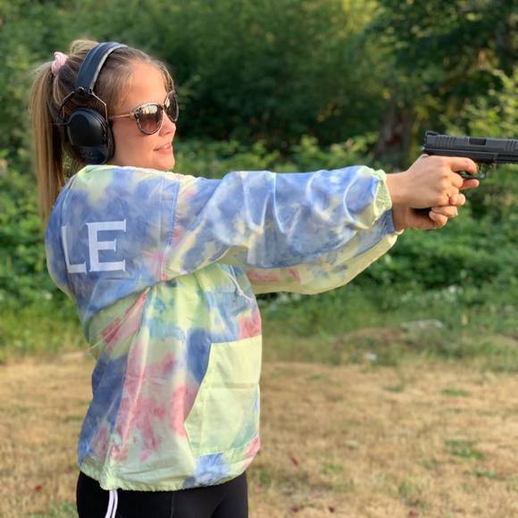 Meet your Posher, Paige - Picture 1 of 1